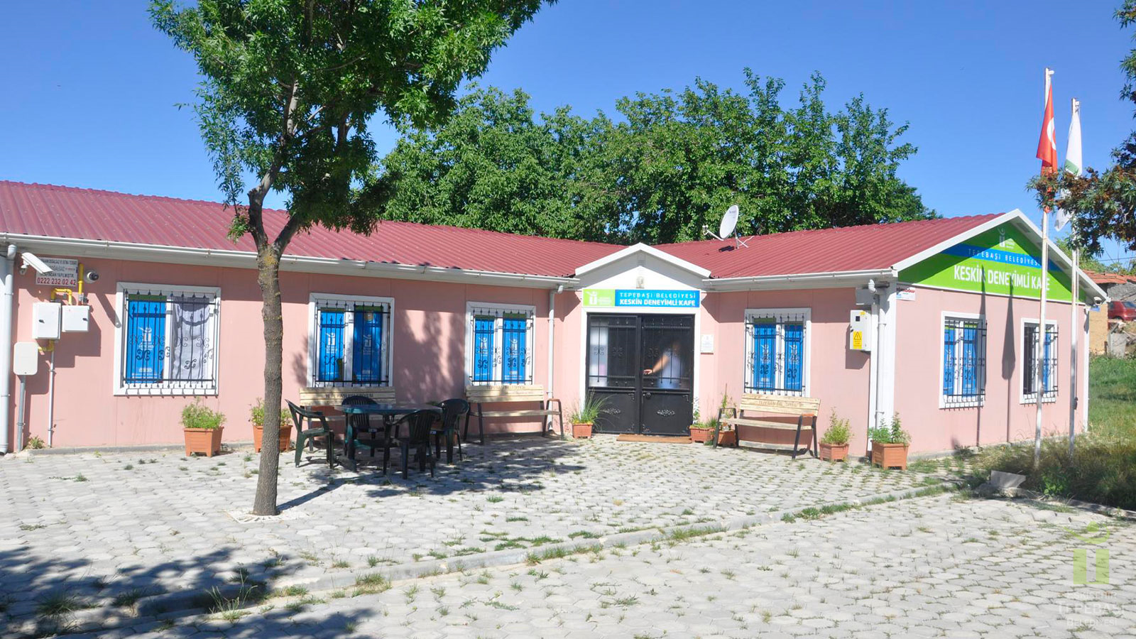 Keskin Deneyimli Kafe