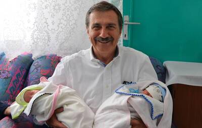 BAŞKAN ATAÇ ÜÇÜZLERİ ZİYARET ETTİ   