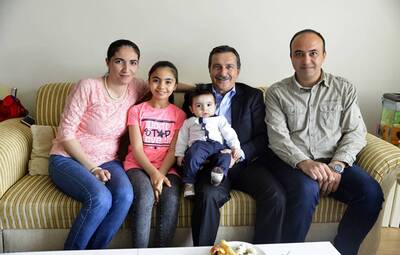 AİLELERİN MUTLULUKLARI PAYLAŞILIYOR