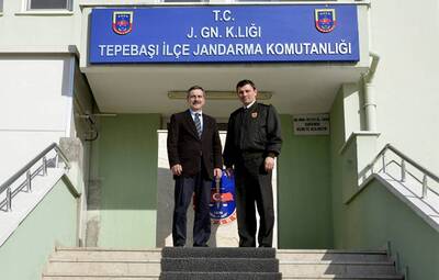 BAŞKAN ATAÇ,İLÇE JANDARMA KOMUTANLIĞINI ZİYARET ETTİ