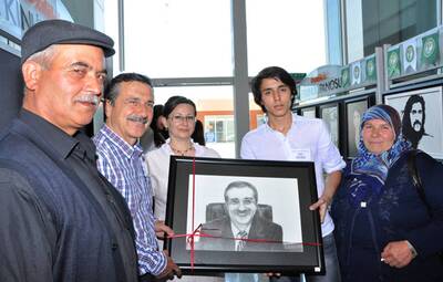 LİSE ÖĞRENCİSİNDEN BAŞKAN ATAÇ'A SÜRPRİZ