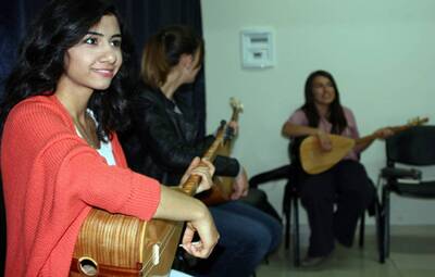 TEPEBAŞI BELEDİYESİ 19 MAYIS GENÇLİK MERKEZİ'NDE  ÜCRETSİZ BAĞLAMA KURSU BAŞLADI