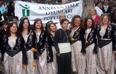 ANNELER KİRAZ FESTİVALİNE KATILDI