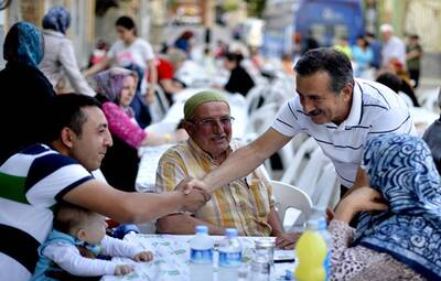 RAMAZAN BEREKETİ SÜTLÜCE'DE YAŞANDI
