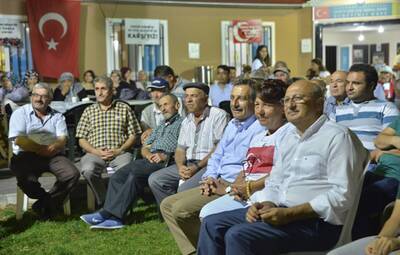 DEMOKRASİ NÖBETİ YEŞİLTEPE'DE TUTULDU