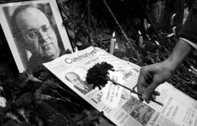 UĞUR MUMCU'YU ANIYORUZ