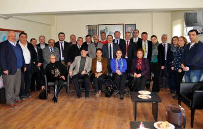 BAŞKAN ATAÇ CHP İL ÖRGÜTÜ'NÜ ZİYARET ETTİ
