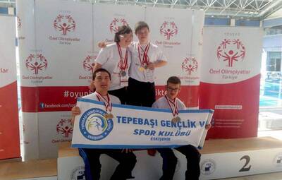 4 SPORCUMUZDAN 8 MADALYA!