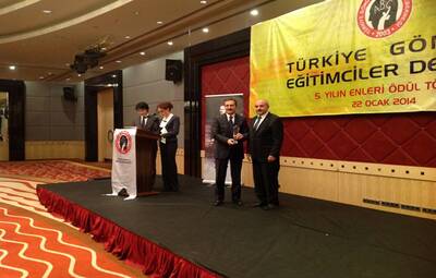 TEPEBAŞI EN İYİ İLÇE BELEDİYESİ SEÇİLDİ