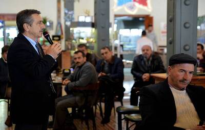 BAŞKAN ATAÇ 2014'Ü MUHTARLARLA DEĞERLENDİRDİ