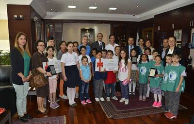 TEPEBAŞI BELEDİYESİ ÇEVRECİ ÖĞRENCİLERİ ÖDÜLLENDİRDİ