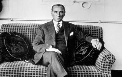 3 BOYUTLU ATATÜRK BELGESELİ GALASI