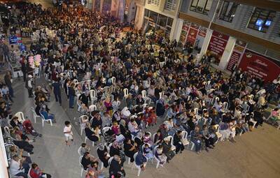 ŞİRİNTEPE SAKİNLERİ HALK KONSERİNDE BULUŞTU