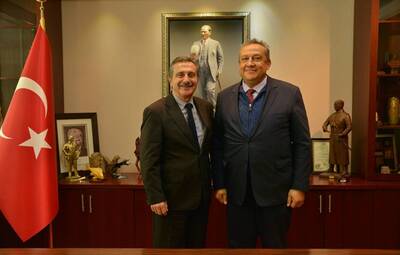 ÖRNEK YEREL PROJELERLE İKTİDARA YÜRÜYECEĞİZ