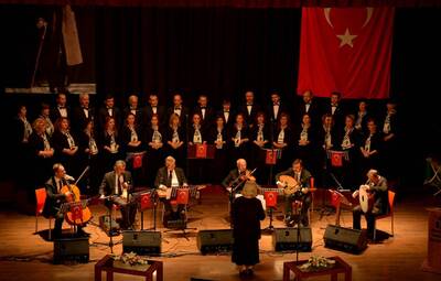 TEPEBAŞI'NDAN ATA'YA VE CUMHURİYET'E SAYGI KONSERİ