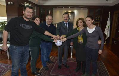  TEPEBAŞI BELEDİYESİ SEVGİLİLERİ UNUTMADI