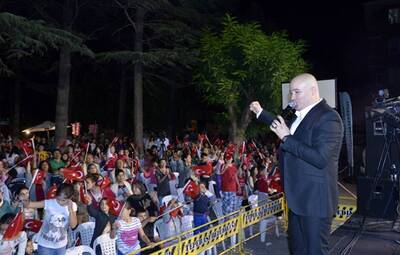 BİNLERCE İNSAN RAMAZAN'DA TEPEBAŞI'NDA BULUŞUYOR  