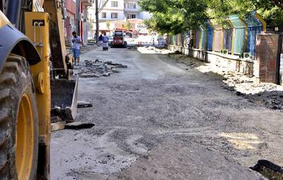FEN İŞLERİ EKİPLERİ MOLA VERMİYOR