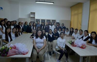 BAŞKAN ATAÇ KIZ MESLEK LİSESİNİ ZİYARET ETTİ