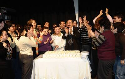ENGELLİLER YENİ YIL EĞLENCESİNDE BİR ARAYA GELDİ