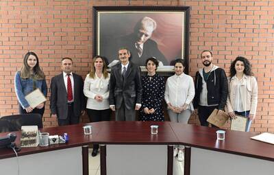 TEPEBAŞI'NA KATKIDA BULUNAN ÖĞRENCİLERE PLAKET