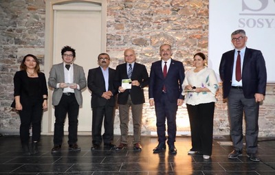 TEPEBAŞI'NIN BAŞARI ÖYKÜSÜ ANLATILDI