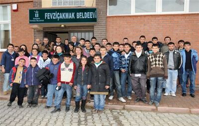 TEPEBAŞI BELEDİYESİ KATILIMCI BÜTÇE İÇİN GENÇLERLE YÜRÜYOR