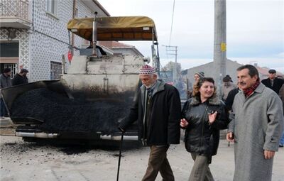 BAŞKAN ATAÇ, FEVZİ ÇAKMAK'TA ASFALT ÇALIŞMALARINI DENETLEDİ