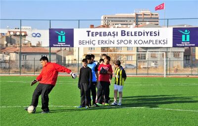 GELECEĞİN SPORCULARI BEHİÇ ERKİN’DE YETİŞİYOR