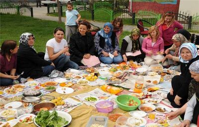 TUNALI BELDEEVİ'NDE HIDRELLEZ PİKNİĞİ