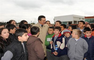 ÇOCUKLARDAN TEPEBAŞI'NA ANLAMLI HEDİYE