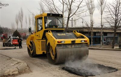 BAKSAN'DA BOZULAN YOLLAR ONARILDI
