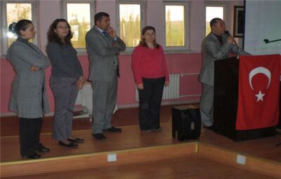 TEPEBAŞI BELEDİYESİ'NDEN ÖĞRENCİLERE SEMİNER