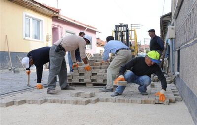 BOZULAN SOKAKLAR DÜZELTİLİYOR