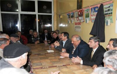 Ataç, mahalle ziyaretlerini sürdürüyor