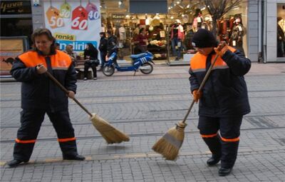 ŞEHİR MERKEZİ KADINLARA EMANET
