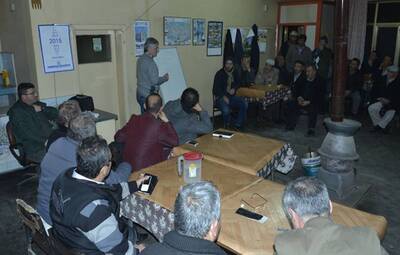 TEPEBAŞI BELEDİYESİ TARIM EKİBİ ÇİFTÇİLERE EĞİTİM VERDİ