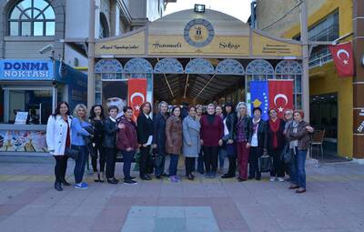 KOSOVALI GİRİŞİMCİ KADINLAR HANIMELİ SOKAĞINDA
