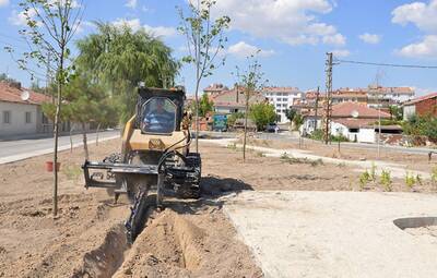 PARK YAPIM ÇALIŞMALARI SÜRÜYOR