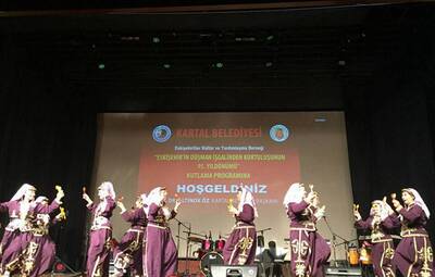 TEPEBAŞI'NIN ANNELERİ İSTANBUL'DA BEĞENİ TOPLADI