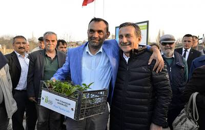 HOBİ BAHÇELERİNDE FİDE DAĞITIMI YAPILDI