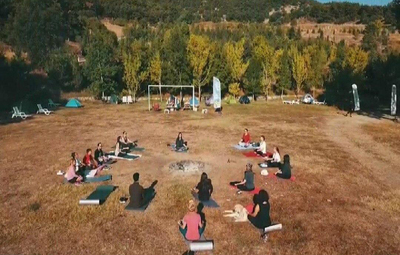 DOĞA İÇİNDE YOGA HUZURUNU YAŞADILAR
