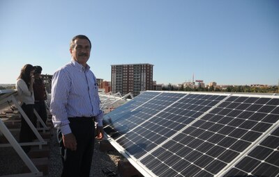 TEPEBAŞI HEM ENERJİDEN TASARRUF SAĞLIYOR HEM ÇEVREYİ KORUYOR