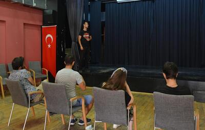 GENÇLİK MERKEZLERİ GENÇLERİN KULLANIMINA AÇIK