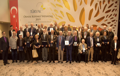 USTAOĞLU ÖRNEK KIDEMLİ VATANDAŞ SEÇİLDİ