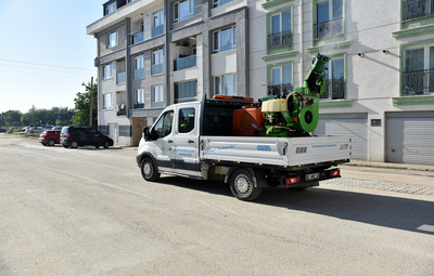 MAHALLELERDE SİNEK İLAÇLAMASI SÜRÜYOR