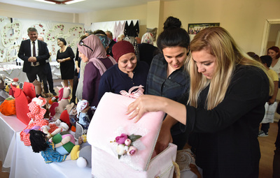 ÇUKURHİSARLI KADINLARIN EL EMEĞİ ÜRÜNLERİ GÖRÜCÜYE ÇIKTI