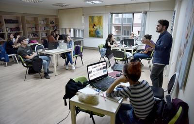 GENÇLİK MERKEZLERİ'NDEKİ EĞİTİMLERE YOĞUN İLGİ