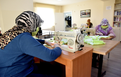 DAYANIŞMA RUHU İLE ÜRETİYORLAR