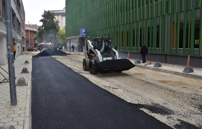FEN İŞLERİ 8 MAHALLEDE ÇALIŞIYOR